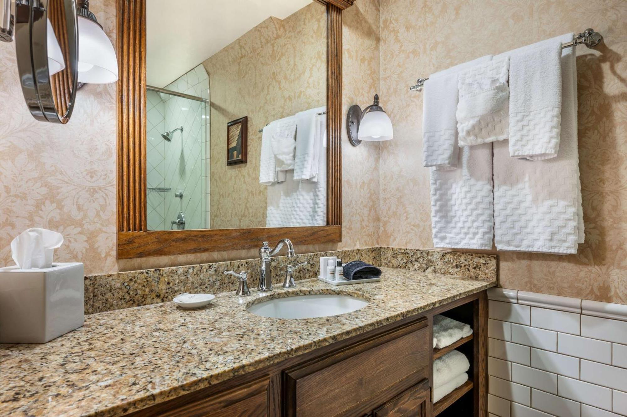 Best Western Premier Mariemont Inn Cincinnati Exteriör bild